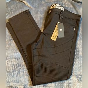 LR Scoop, 40/34, new with tags, men’s black pants
